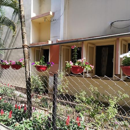 Riverview Guest House Guwahati Bagian luar foto