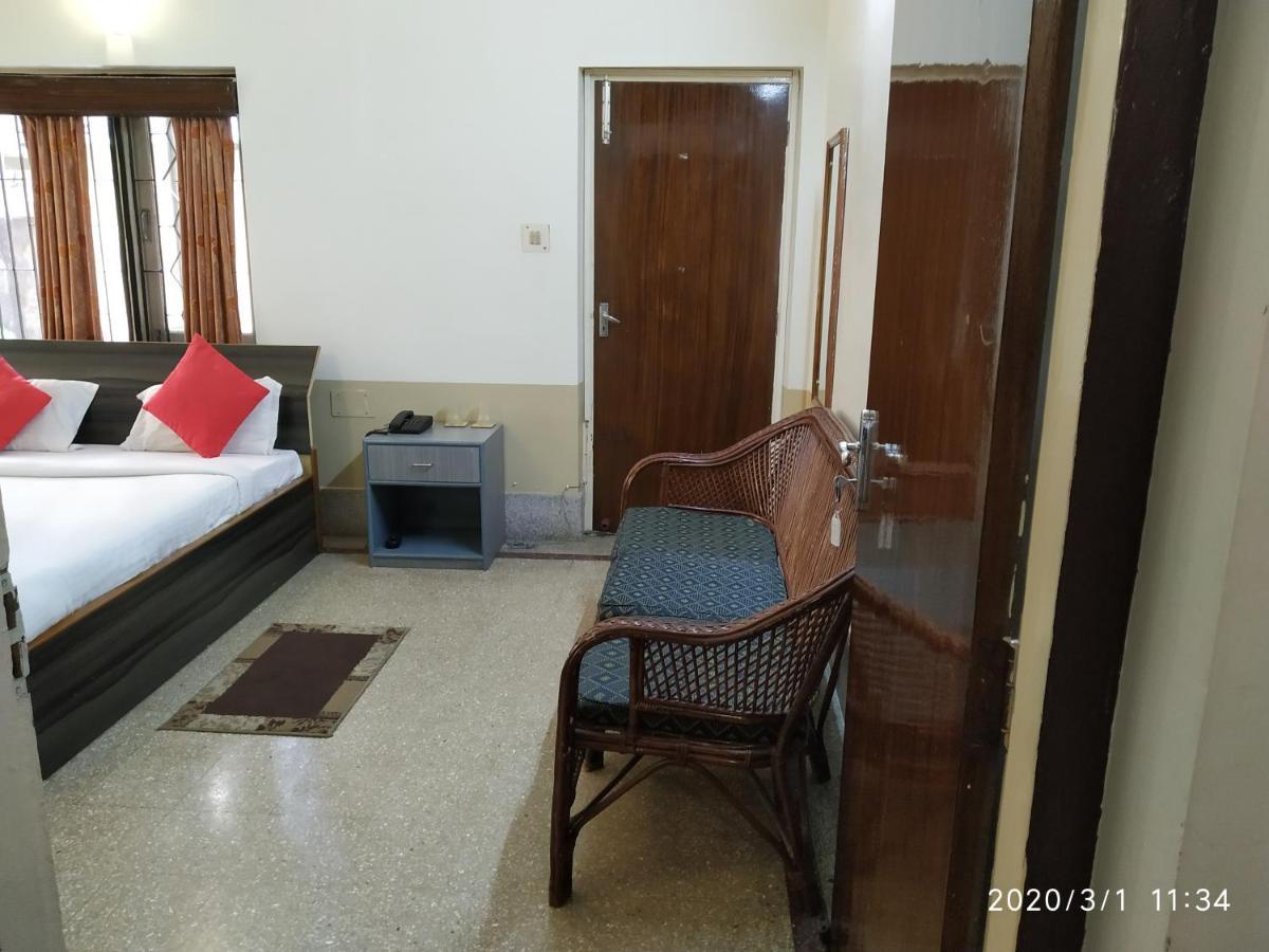 Riverview Guest House Guwahati Bagian luar foto