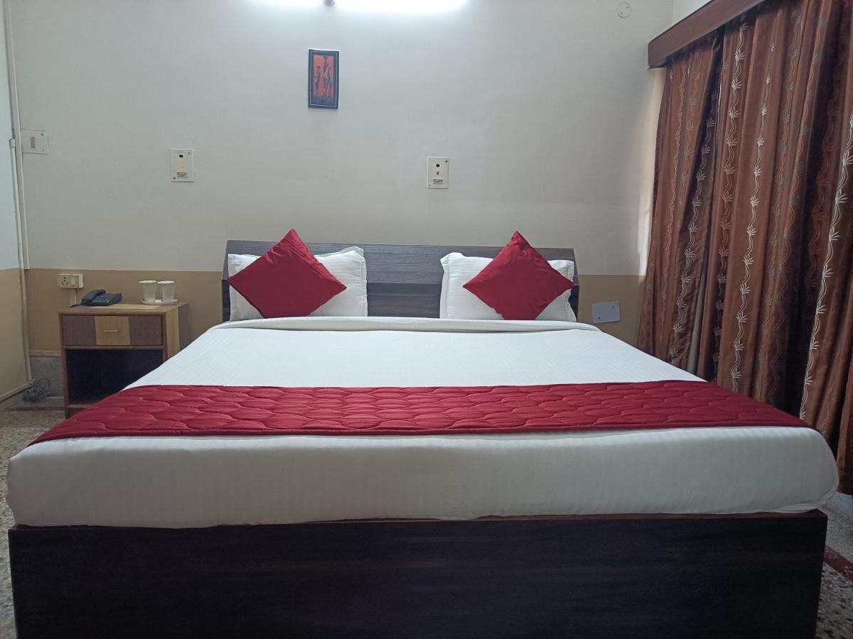 Riverview Guest House Guwahati Bagian luar foto