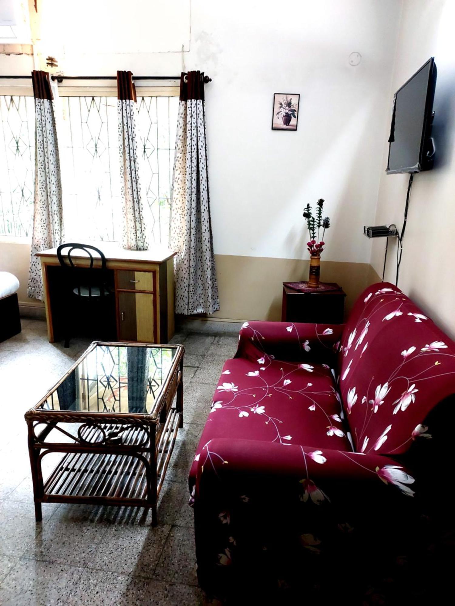 Riverview Guest House Guwahati Bagian luar foto