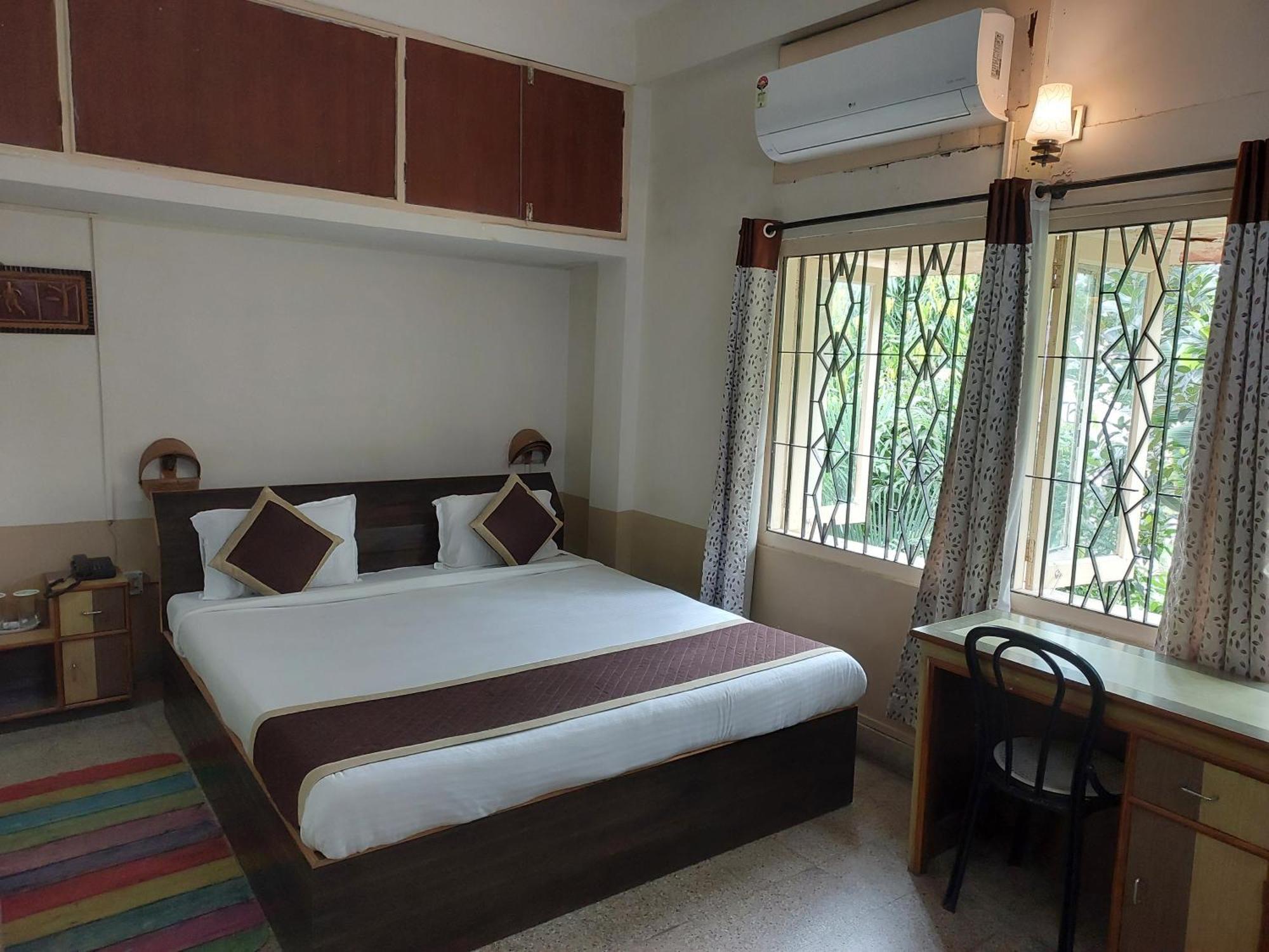 Riverview Guest House Guwahati Bagian luar foto