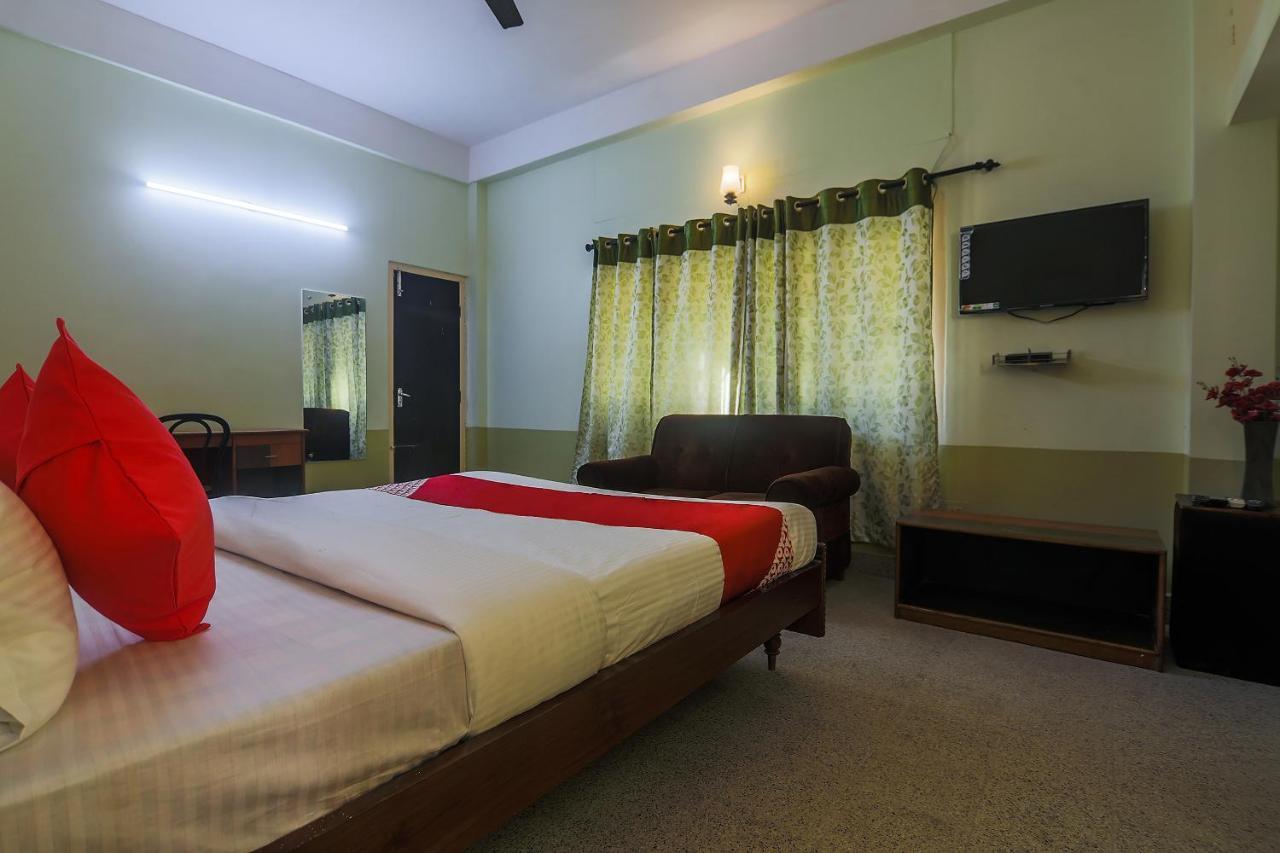 Riverview Guest House Guwahati Bagian luar foto